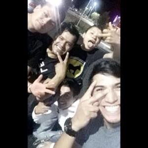 Meet your Posher, Efren